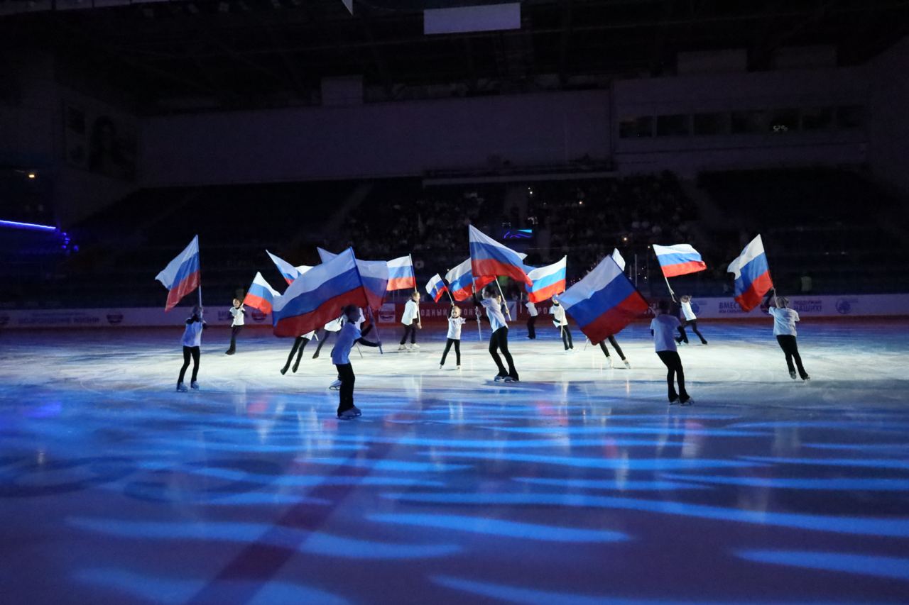 Благотворительный турнир по хоккею с шайбой ко Дню России